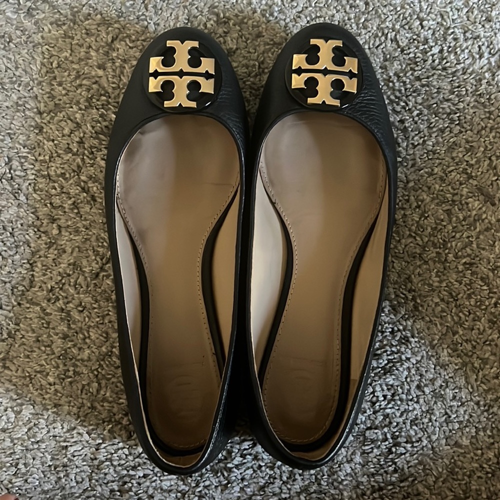 Tory Burch Claire Ballet Flat Tumbled Leather, Black/Gold Style no:43394